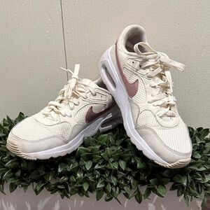 Nike Women's Air Max Running Shoes Size 7